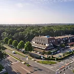 Der Valk Hotel 4*