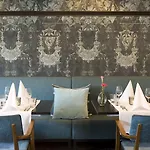 Der Valk Hotel