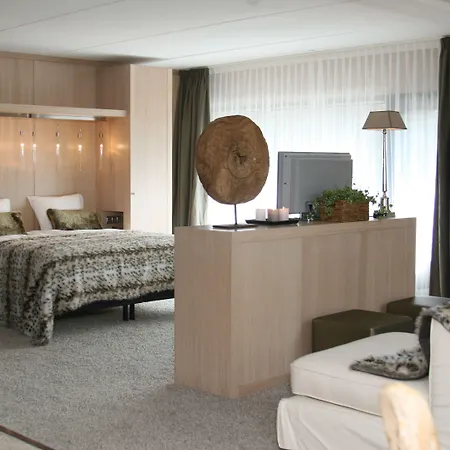 فندق Der Valk 4*