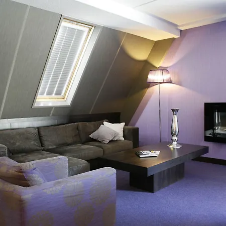 Hotel Der Valk 4*
