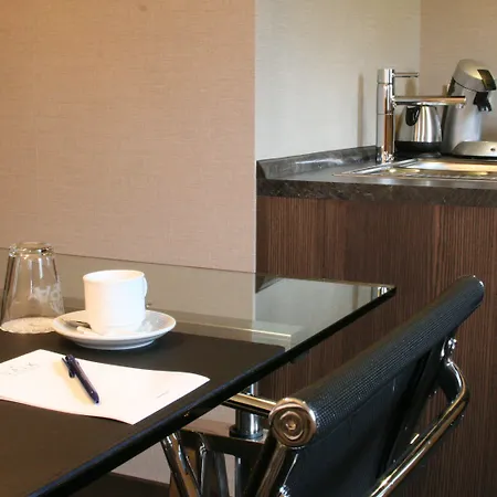 Der Valk Hotel 4*
