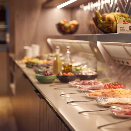 מלון Der Valk ארנהיים