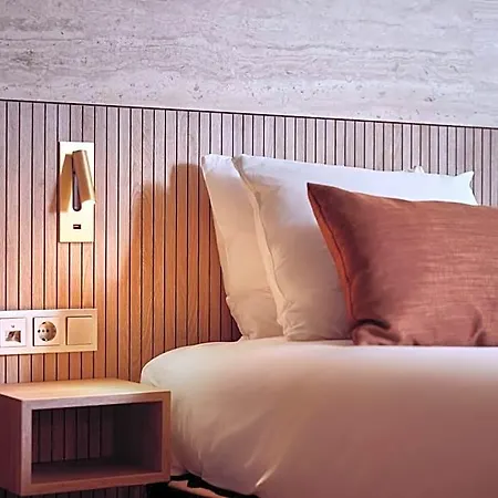 Der Valk Hotel 4*