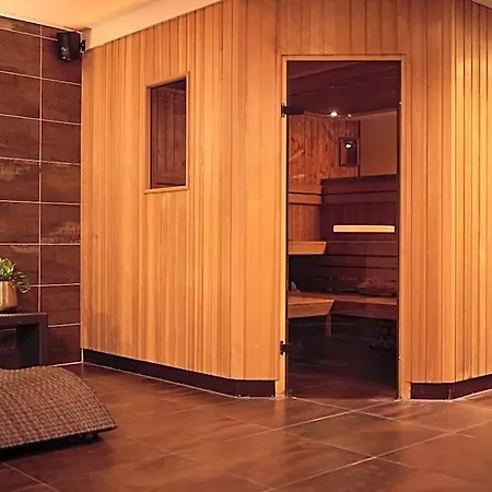 Der Valk Hotel 4*