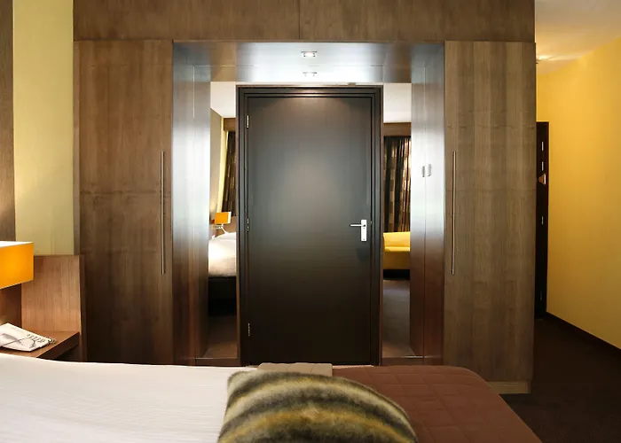 ヴァン デル ヴァルク アーネム